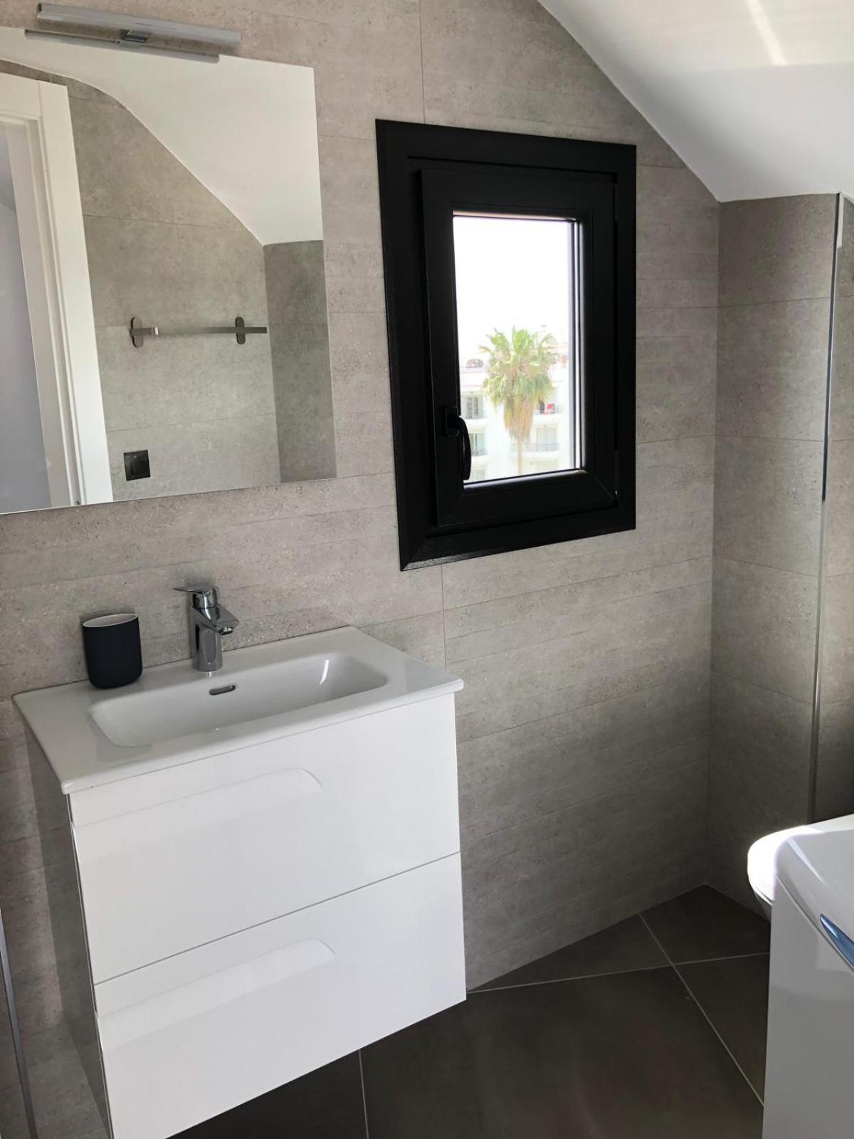 Apartamentos Kronox Nerja Exteriör bild